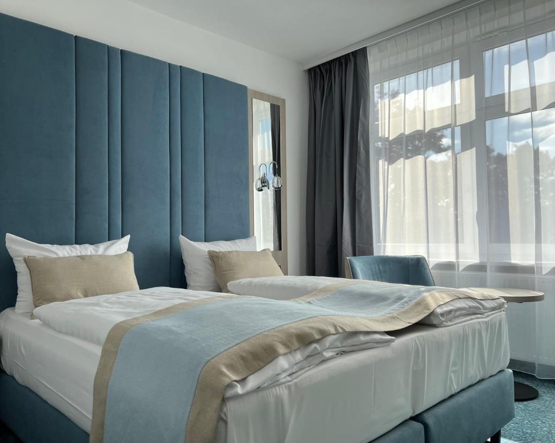 Hotel Leuchtturm Тиммендорфер-Штранд Экстерьер фото