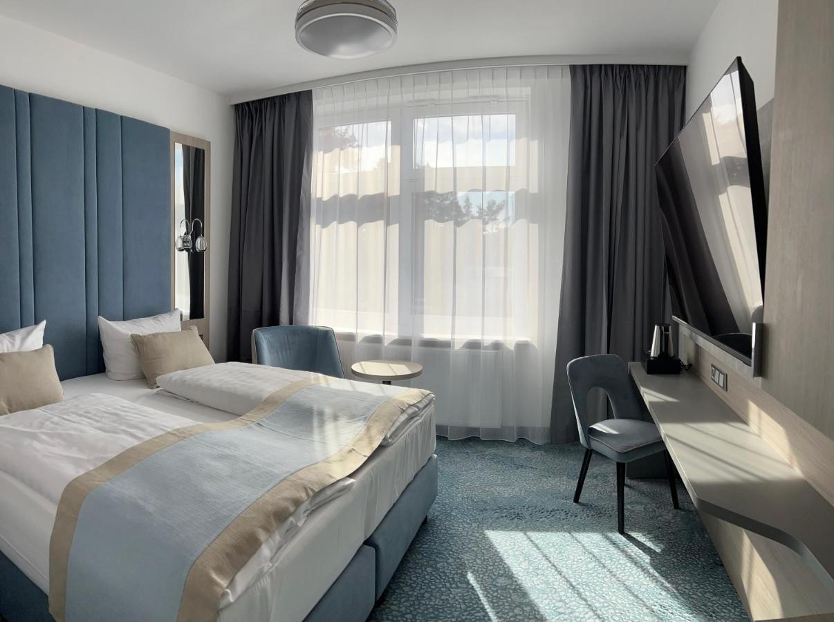 Hotel Leuchtturm Тиммендорфер-Штранд Экстерьер фото